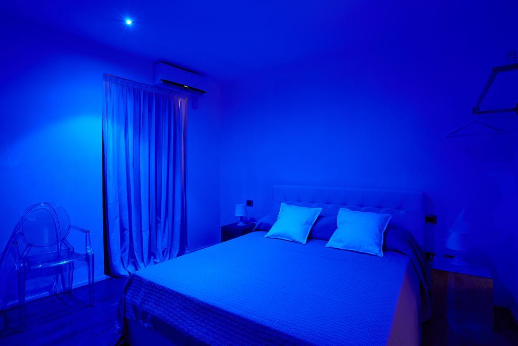 Suite Home Moncada Παλέρμο Δωμάτιο φωτογραφία